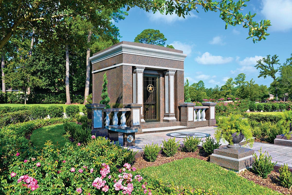 Estate Mausoleum